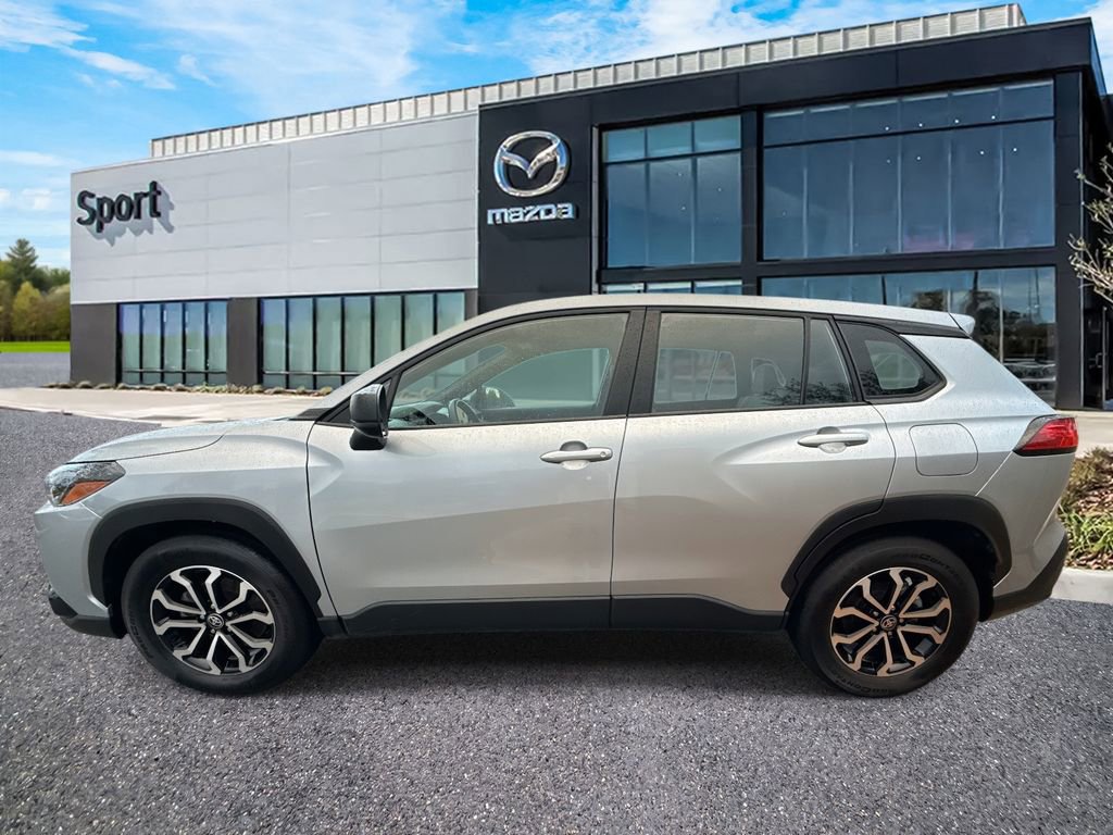 Used 2025 Toyota Corolla Cross AWD Hybrid image 7