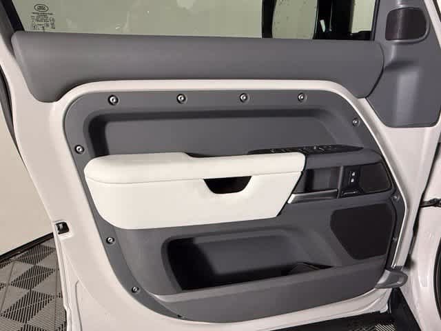 New 2026 Land Rover Defender 110 S AWD/4WD image 20