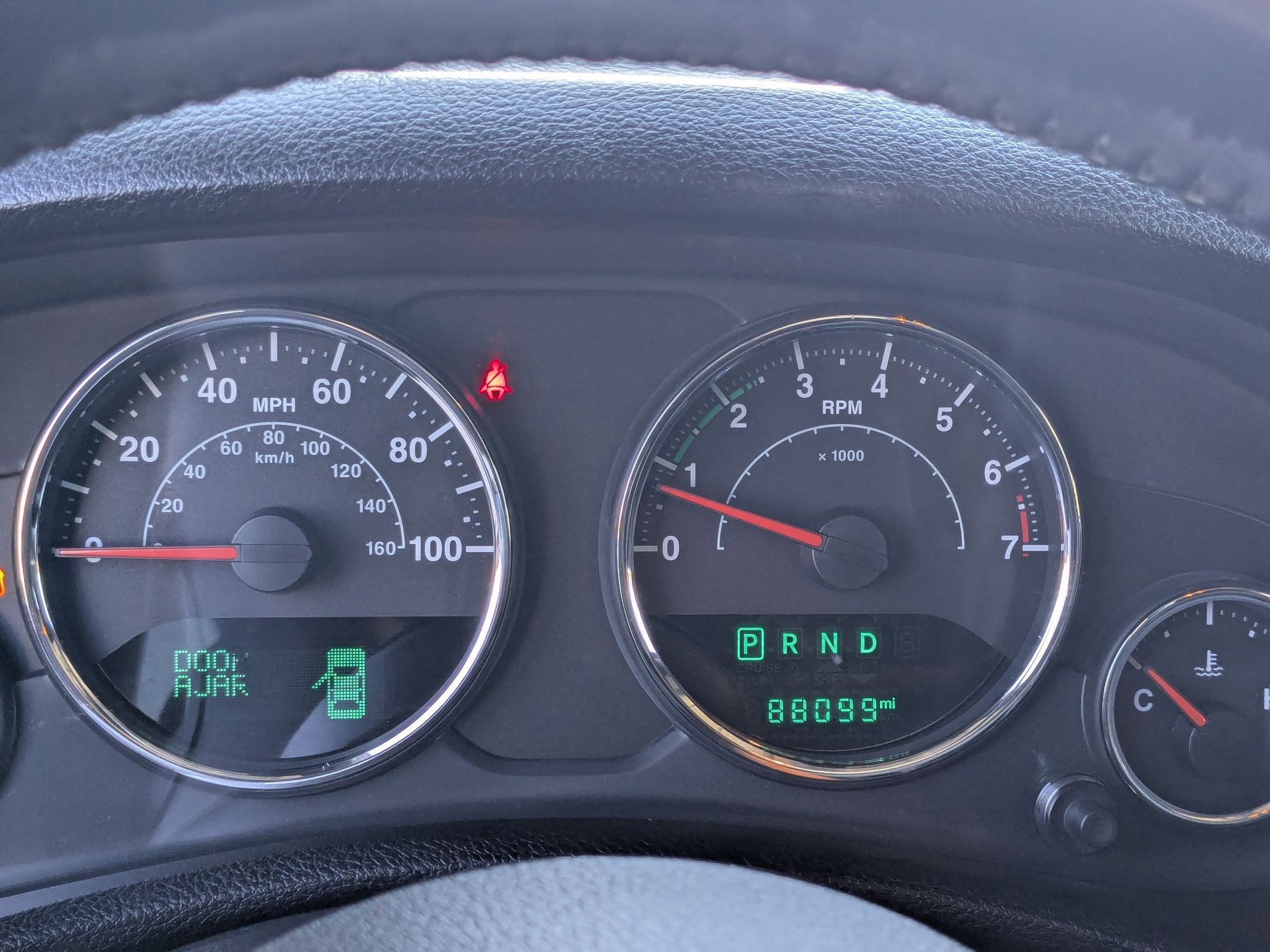 Used 2015 Jeep Wrangler Unlimited Sahara w/ Connectivity Group image 19