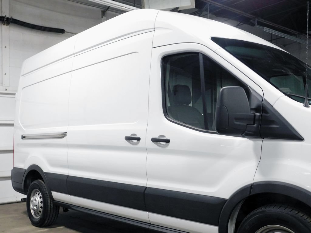 Used 2022 Ford Transit 250 148 High Roof AWD image 14