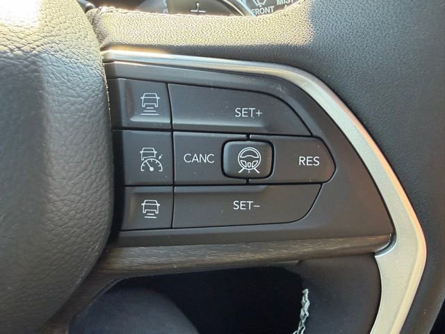 New 2026 Jeep Grand Cherokee Limited w/ Limited Altitude Package image 19