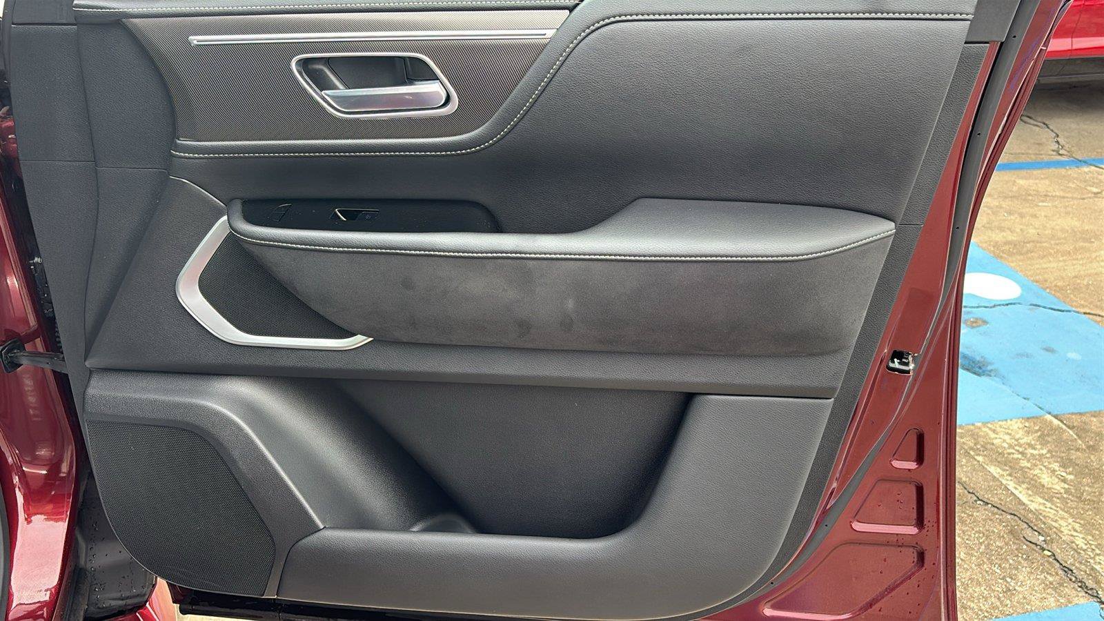 Used 2025 INFINITI QX80 Luxe RWD image 26