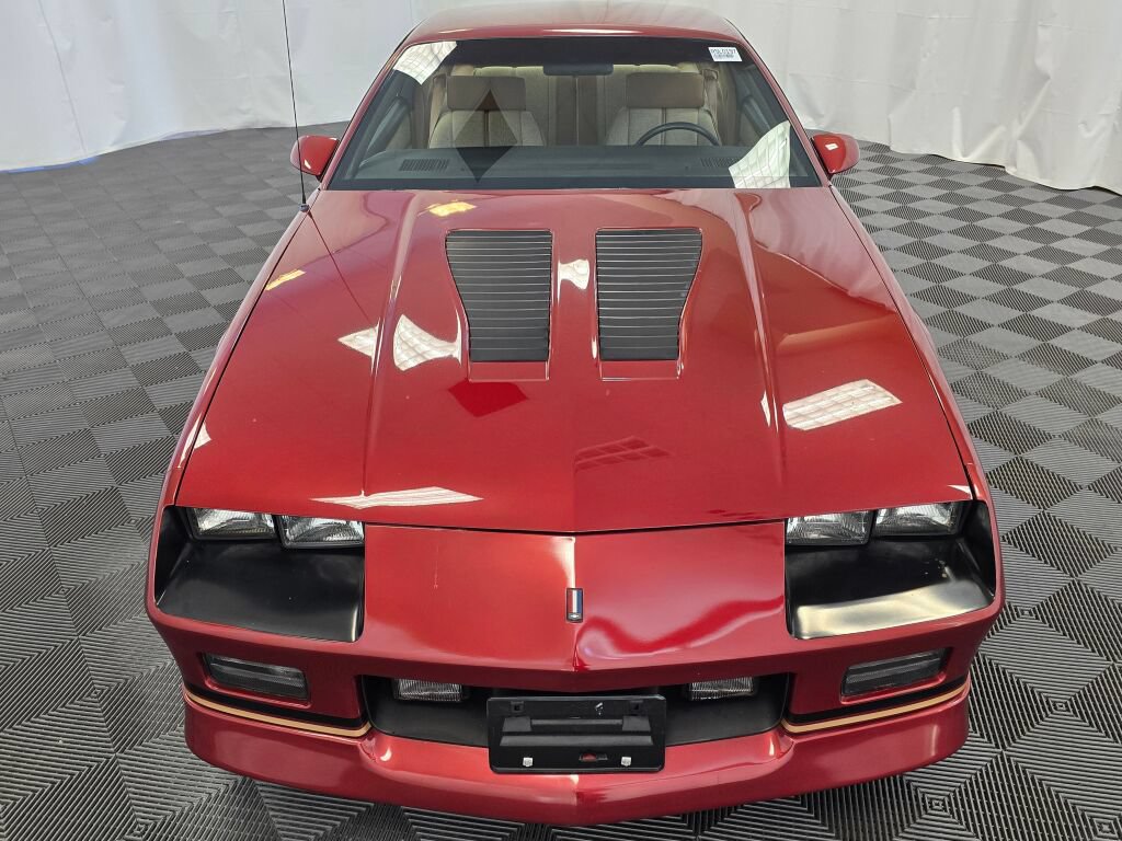 Used 1988 Chevrolet Camaro IROC-Z RWD image 10