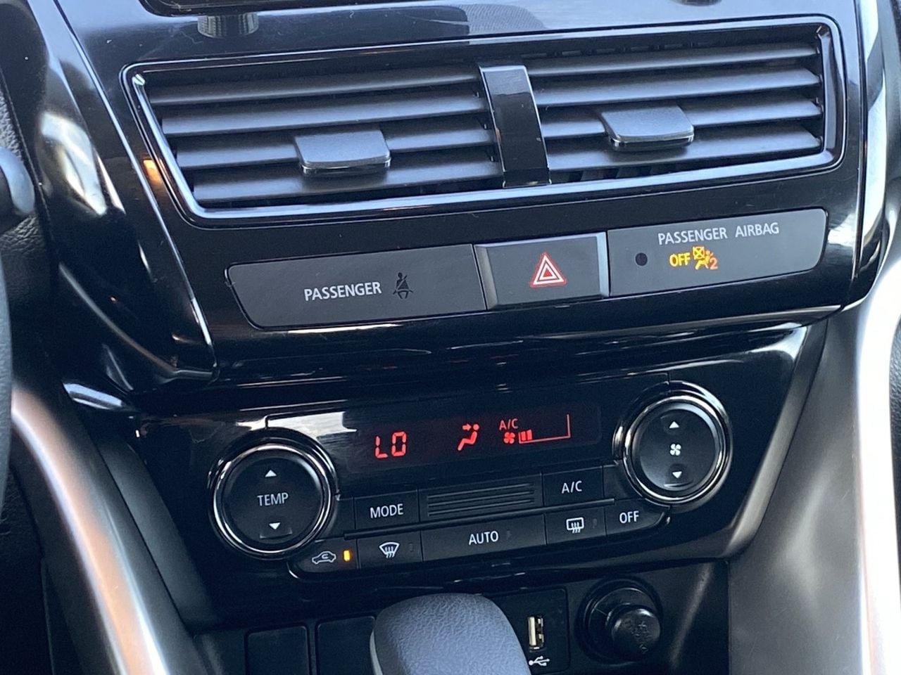 Used 2023 Mitsubishi Eclipse Cross LE AWD/4WD image 20