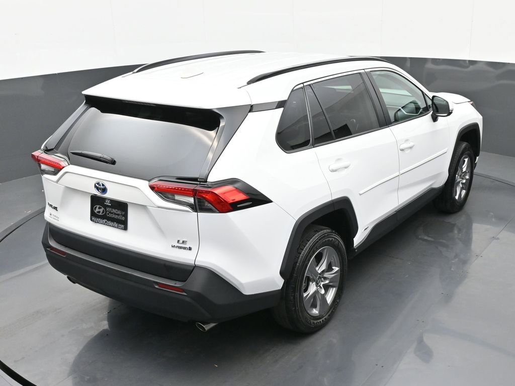 Used 2024 Toyota RAV4 LE image 33
