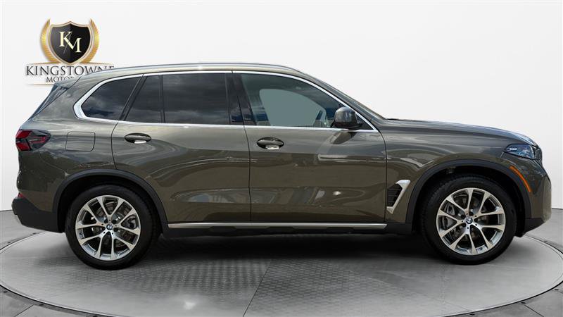 Used 2026 BMW X5 xDrive50e AWD/4WD image 6