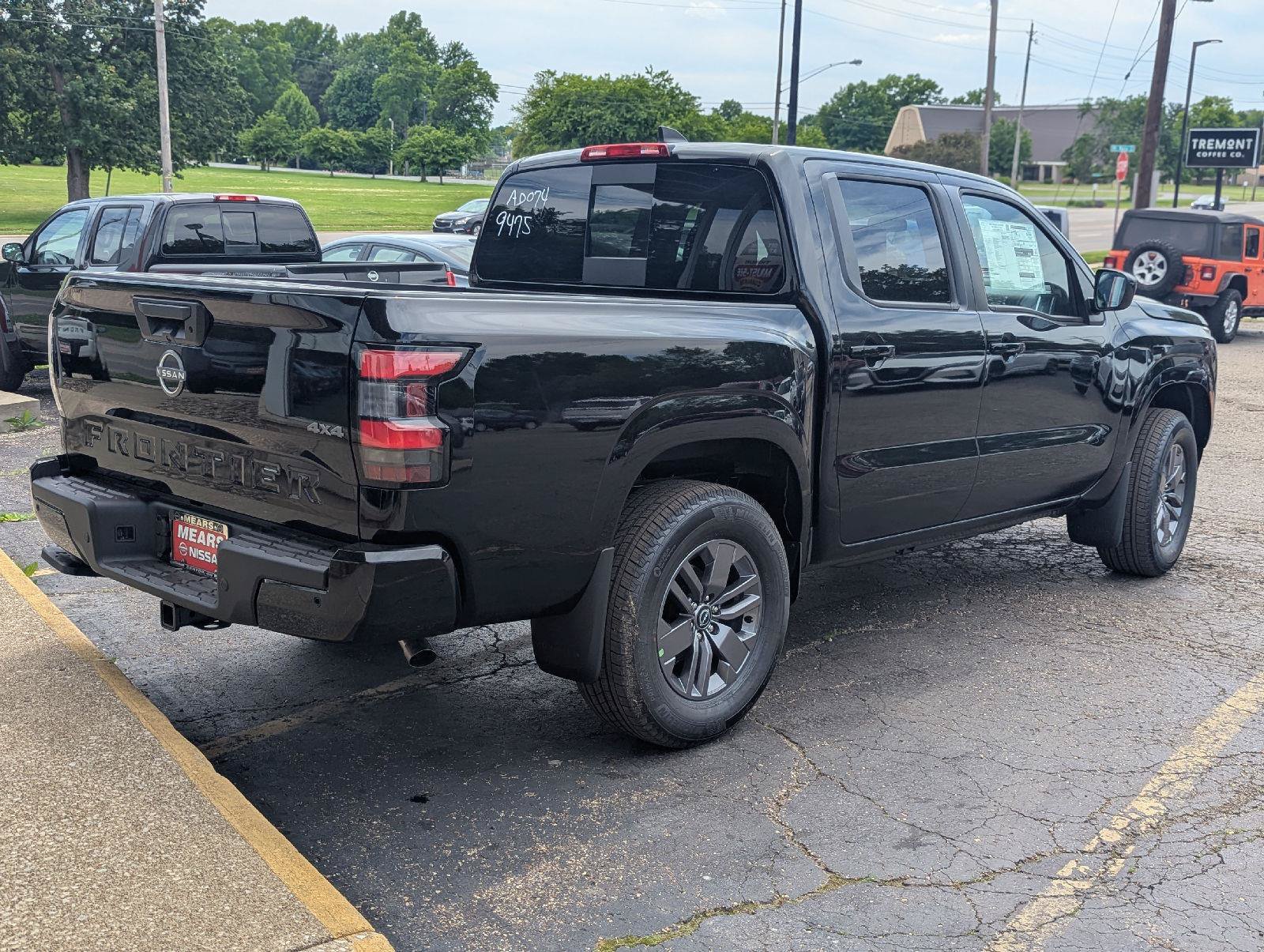 New 2026 Nissan Frontier SV w/ Tow Package AWD/4WD image 7
