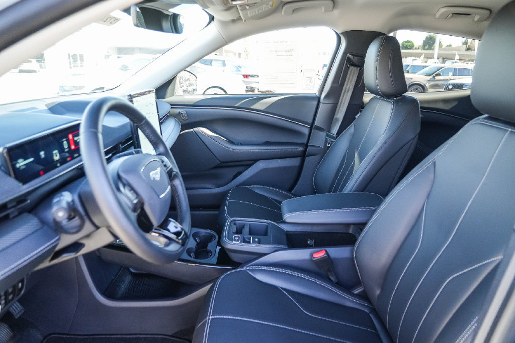 New 2026 Ford Mustang Mach-E Select RWD image 18