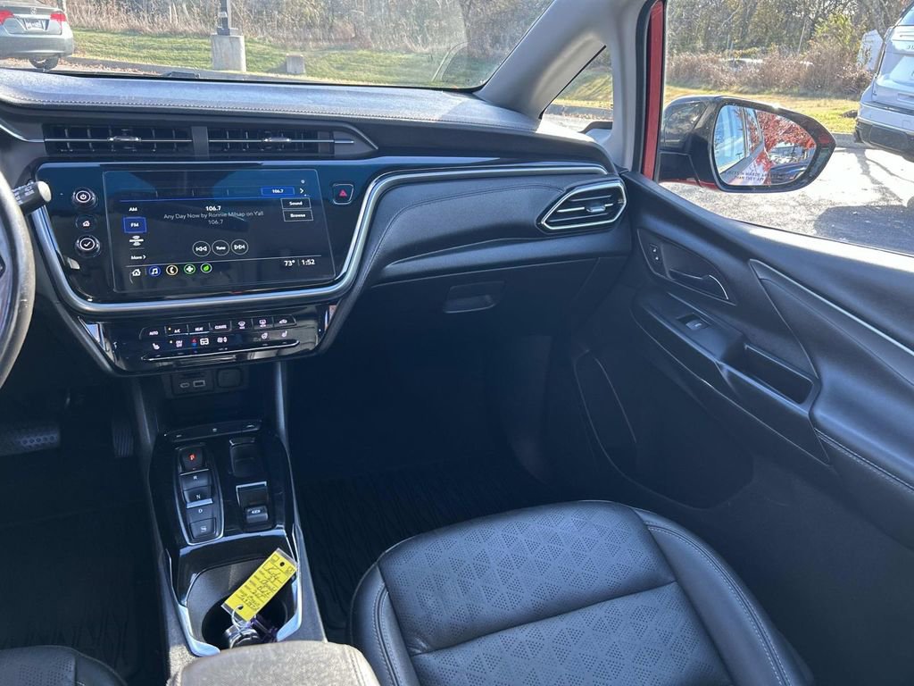 Used 2023 Chevrolet Bolt LT image 19