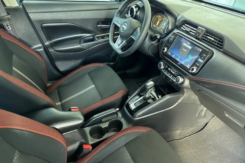 Used 2025 Nissan Versa SR w/ Trunk Package FWD image 19