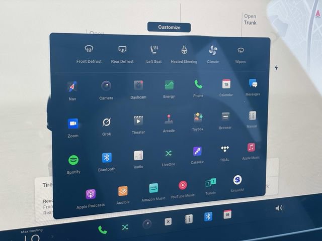 Used 2024 Tesla Model Y Long Range image 15