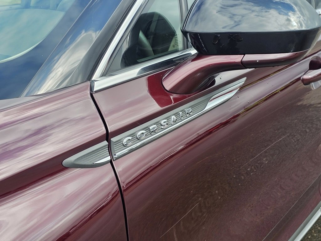 Used 2020 Lincoln Corsair Standard image 13