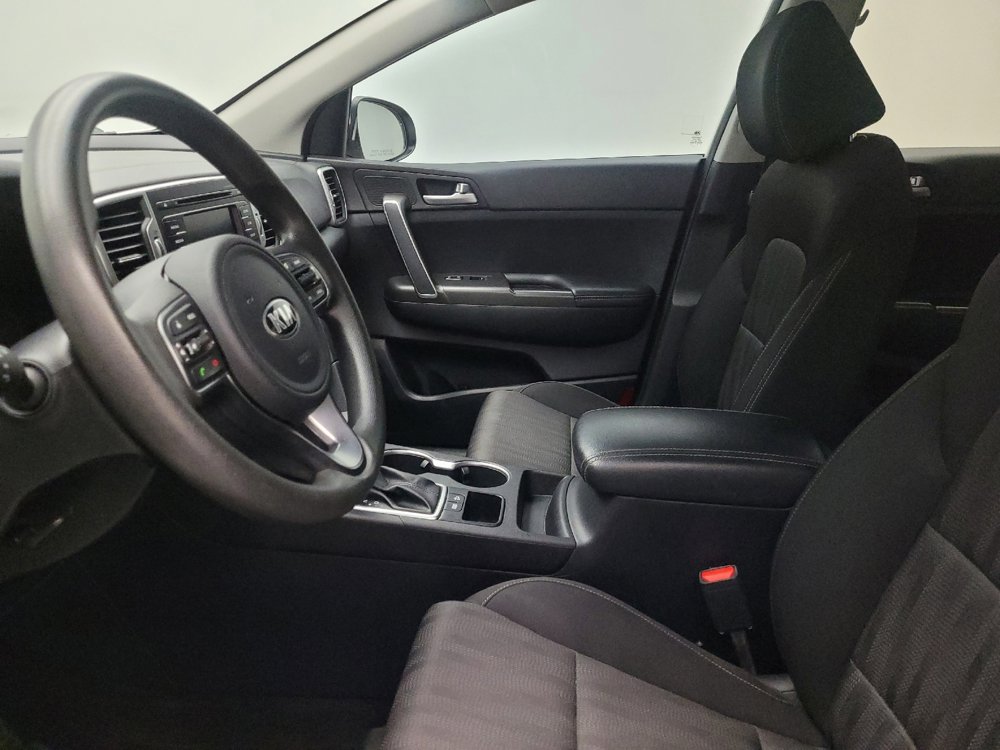 Used 2019 Kia Sportage LX image 17