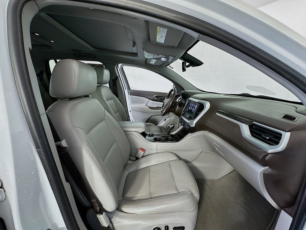 Used 2018 GMC Acadia SLT image 30