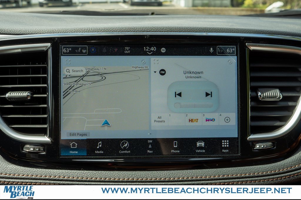 New 2026 Chrysler Pacifica Pinnacle image 20