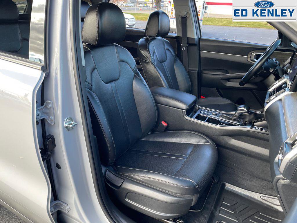 Used 2022 Kia Sorento S image 26