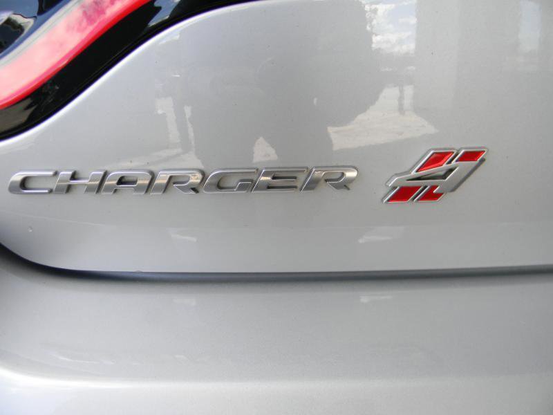 Used 2022 Dodge Charger SXT image 11