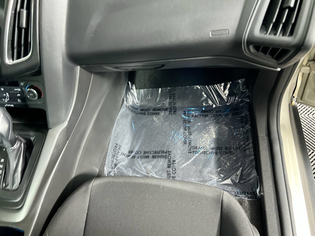 Used 2017 Ford Focus SEL FWD image 30