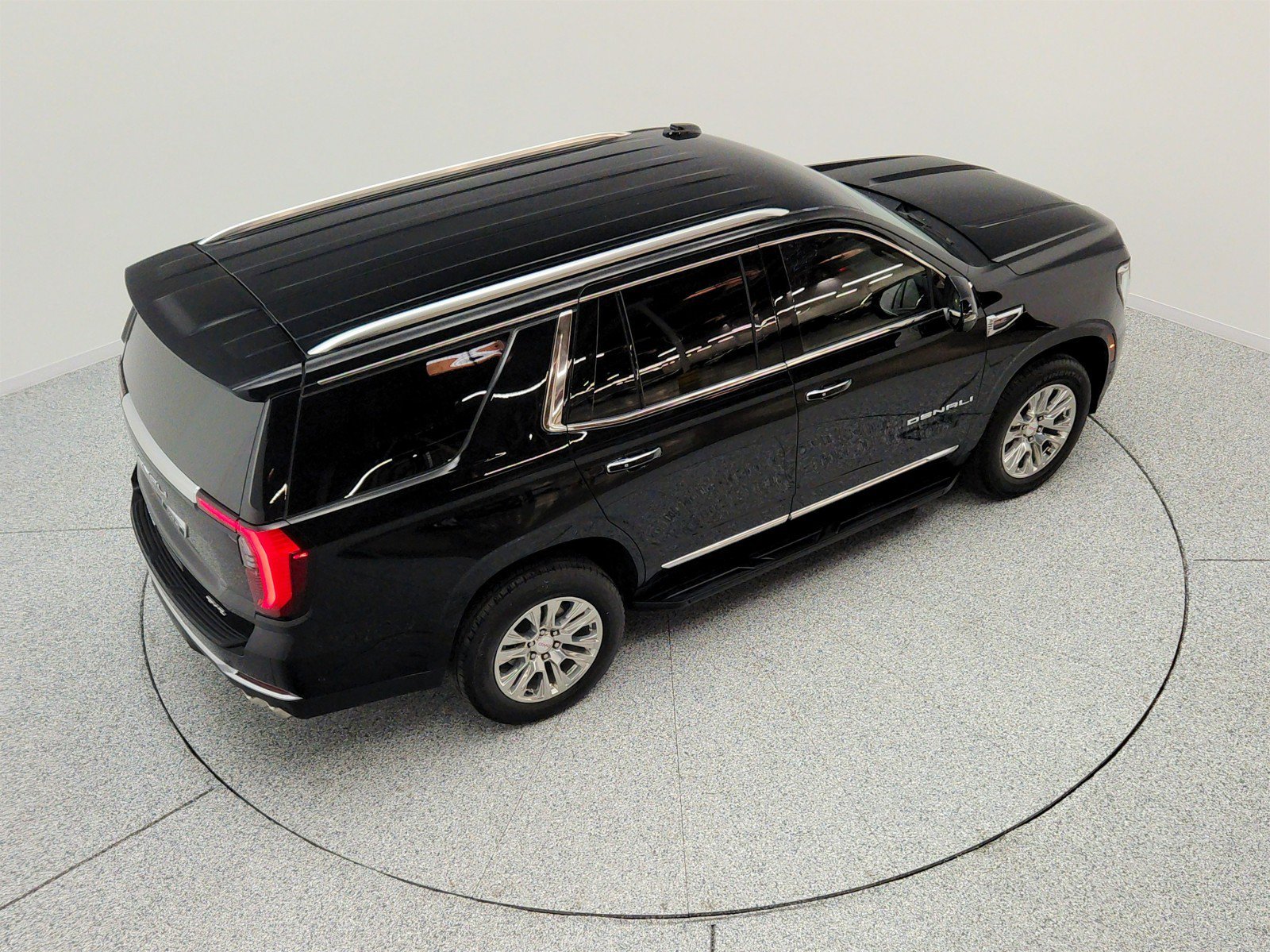 Used 2025 GMC Yukon Denali AWD/4WD image 26