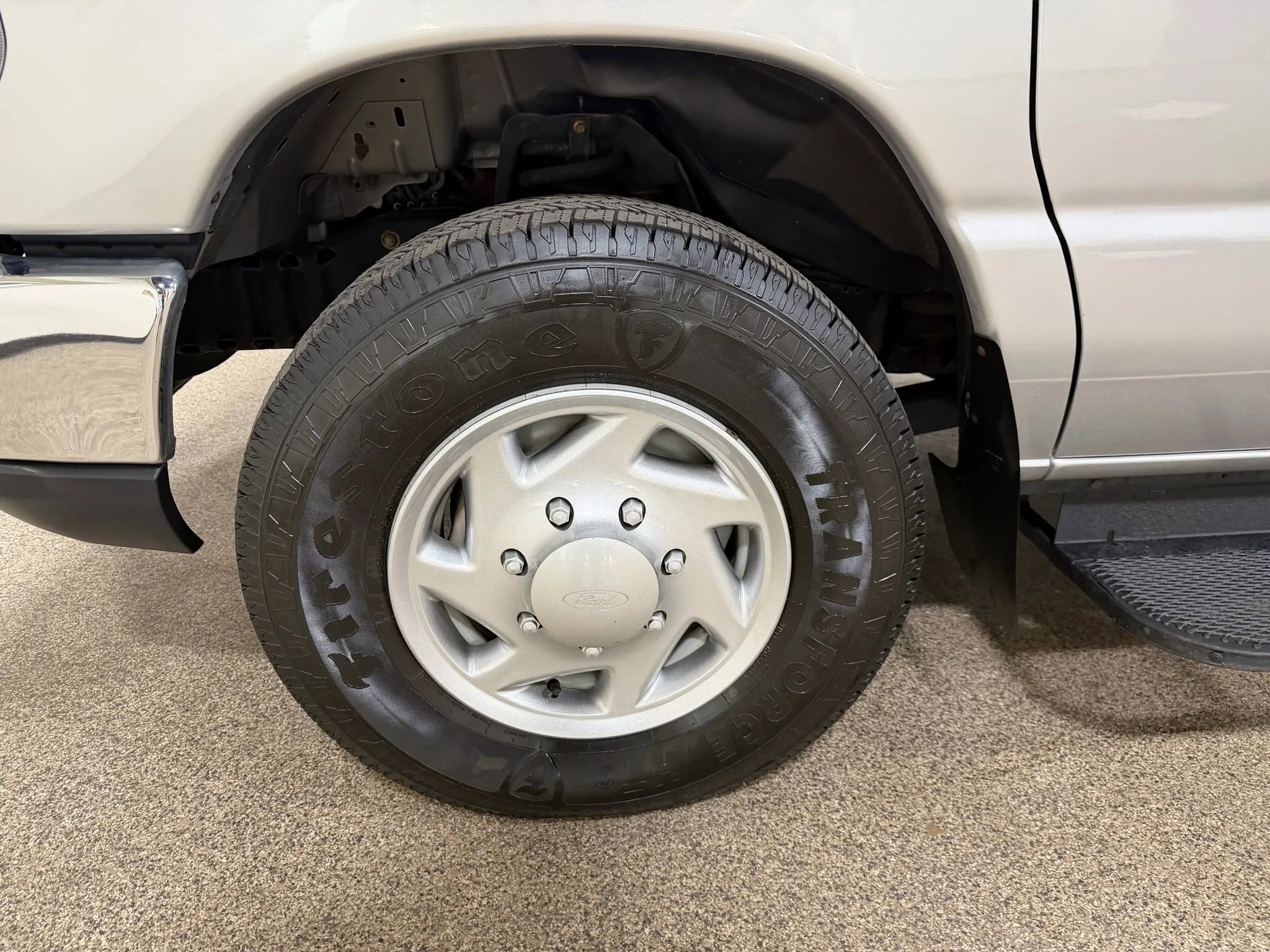 Used 2014 Ford E-250 and Econoline 250 Extended w/ Power Group image 74