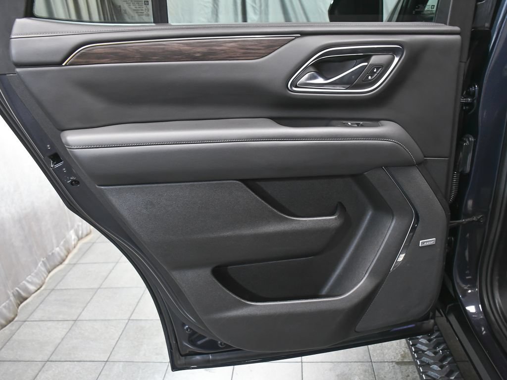 Used 2023 Chevrolet Tahoe Z71 AWD/4WD image 12