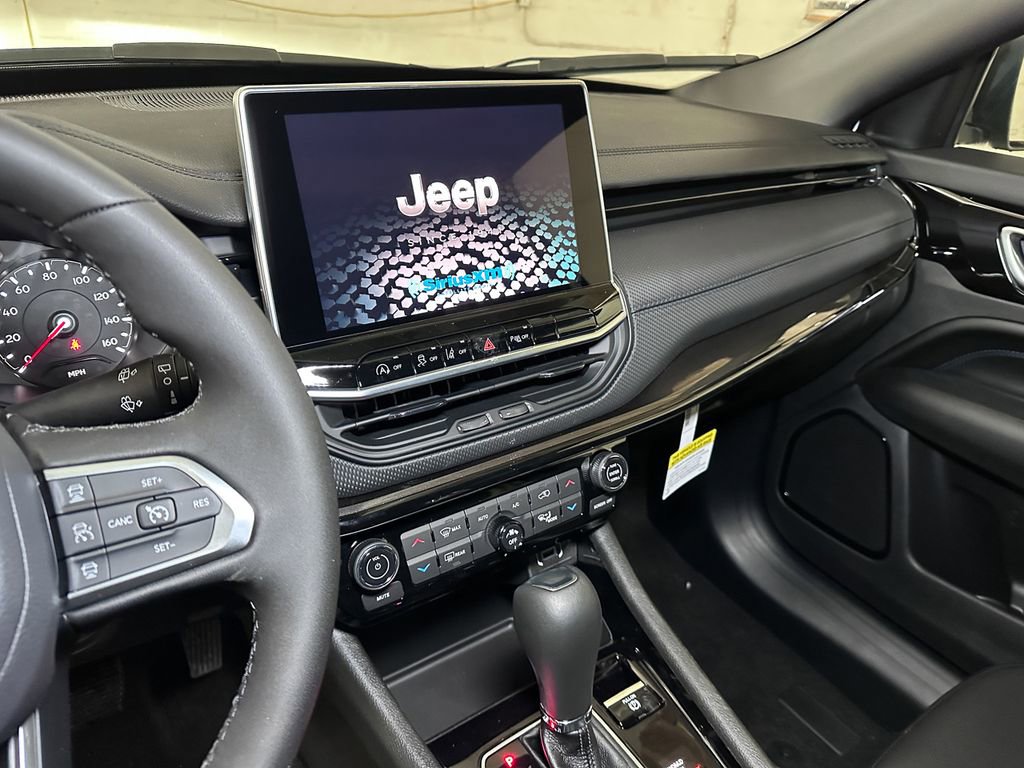 New 2026 Jeep Compass Limited image 27