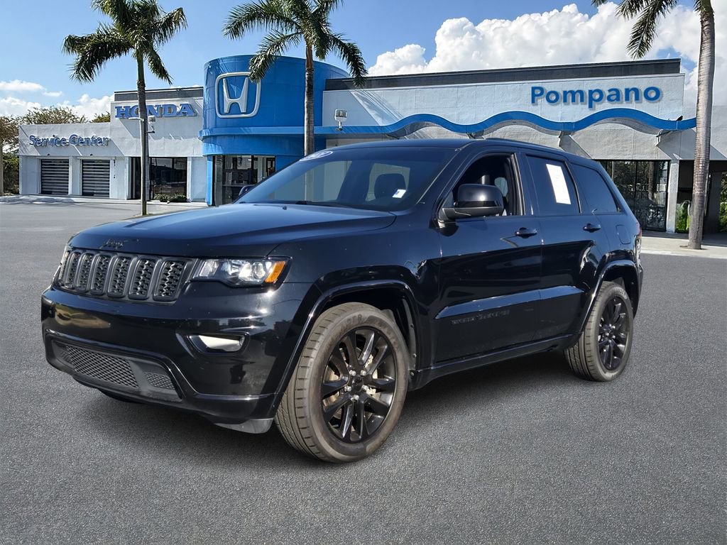 Used 2021 Jeep Grand Cherokee Laredo X image 3
