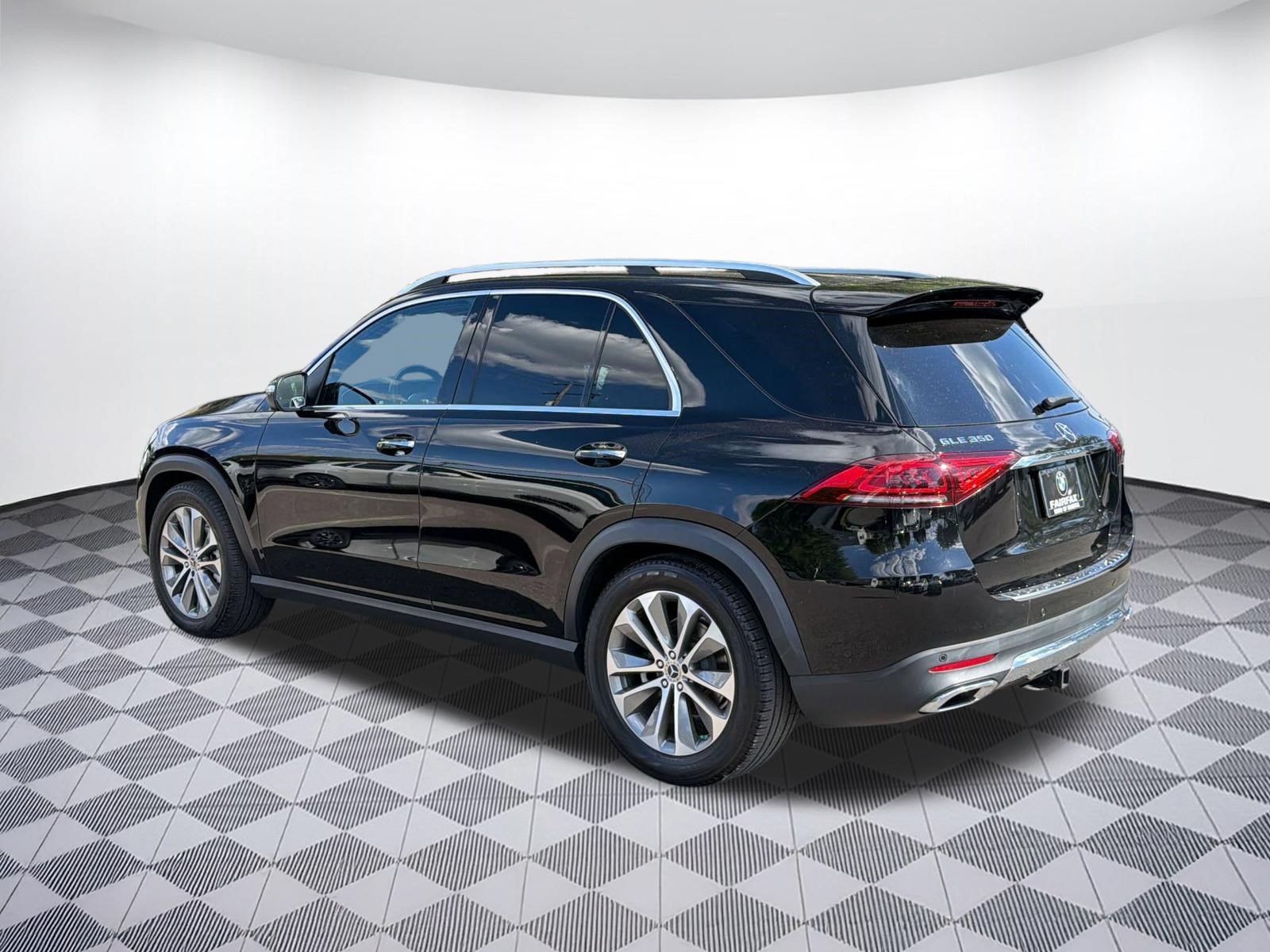 Used 2020 Mercedes-Benz GLE 350 4MATIC image 3