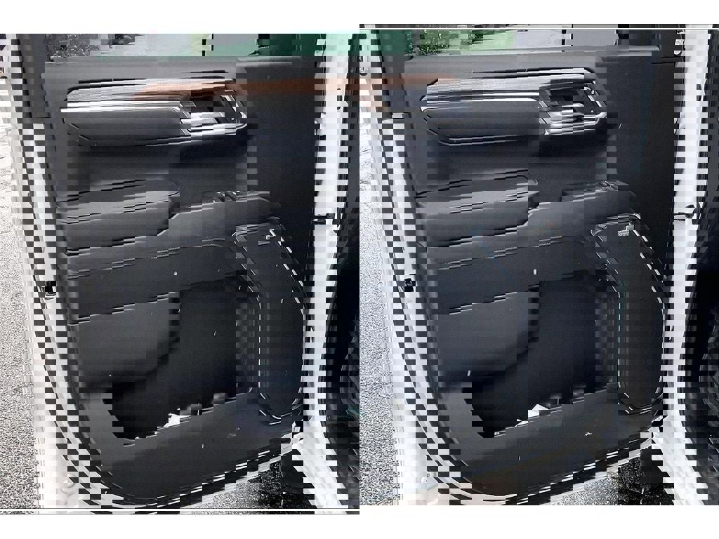 Used 2025 Chevrolet Silverado 1500 LT Trail Boss w/ LT Trail Boss Premium Package image 25