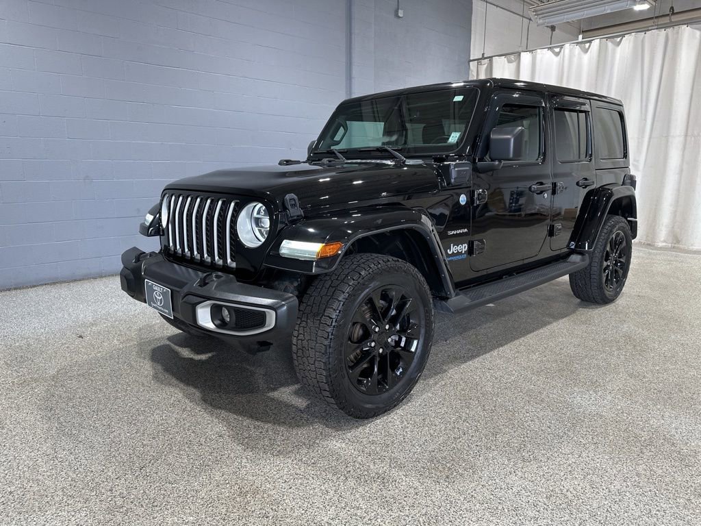 Used 2021 Jeep Wrangler Unlimited Sahara w/ Cold Weather Group AWD/4WD image 4