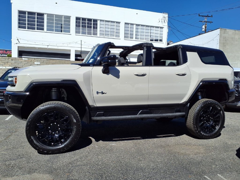 Used 2026 GMC Hummer EV SUV AWD/4WD image 32