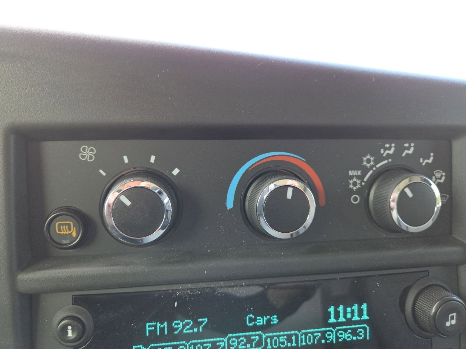 New 2025 GMC Savana 3500 w/ Power Convenience Package image 30