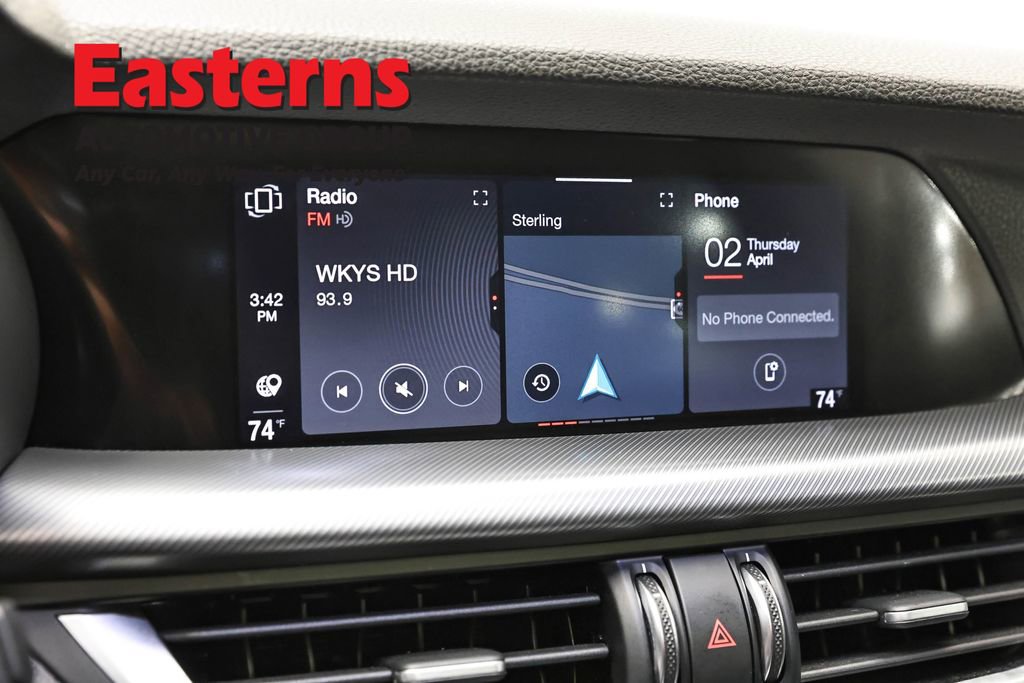 Used 2024 Alfa Romeo Stelvio Ti w/ Active Assist Plus Package image 18