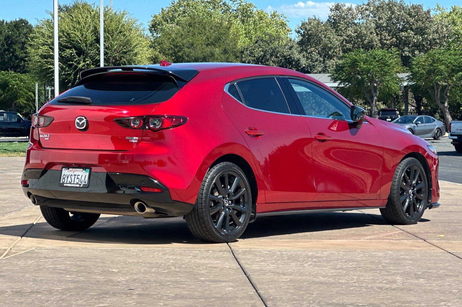 Used 2021 MAZDA MAZDA3 Hatchback w/Premium Plus Pkg AWD/4WD image 4