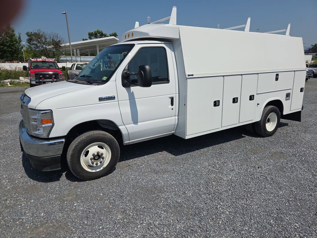 New 2024 Ford E-450 and Econoline 450 Super Duty w/ Power Windows & Locks Group image 3
