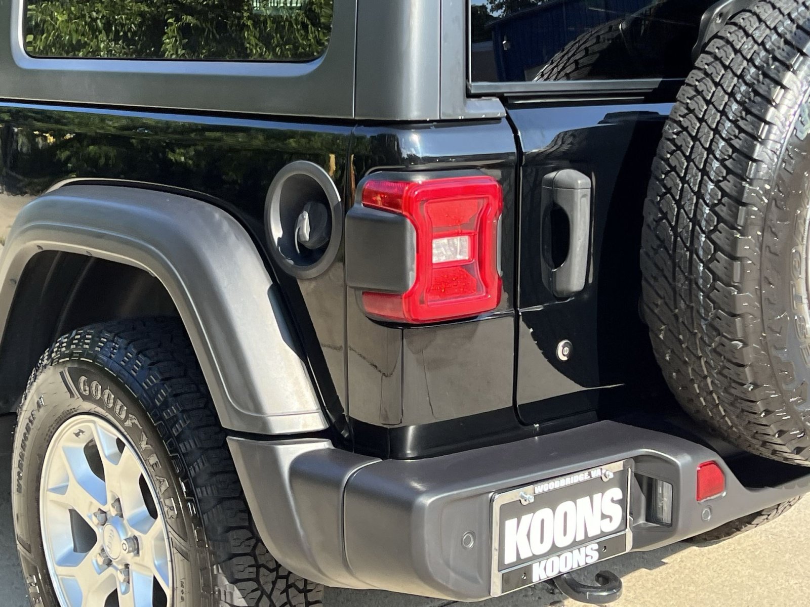 Used 2020 Jeep Wrangler Sport AWD/4WD image 14