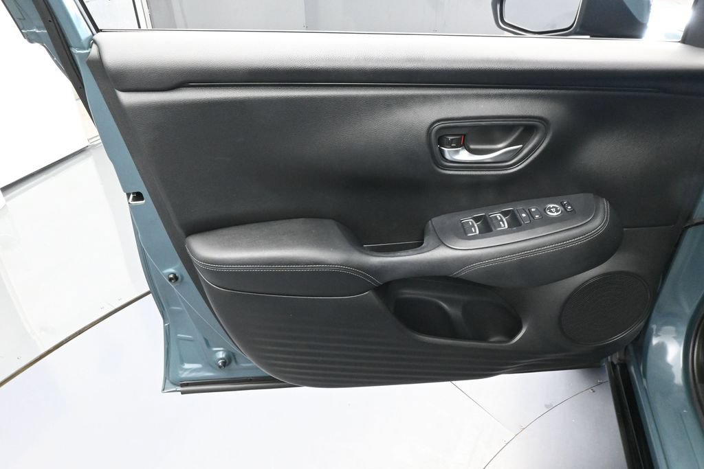 Used 2024 Honda HR-V EX-L image 13