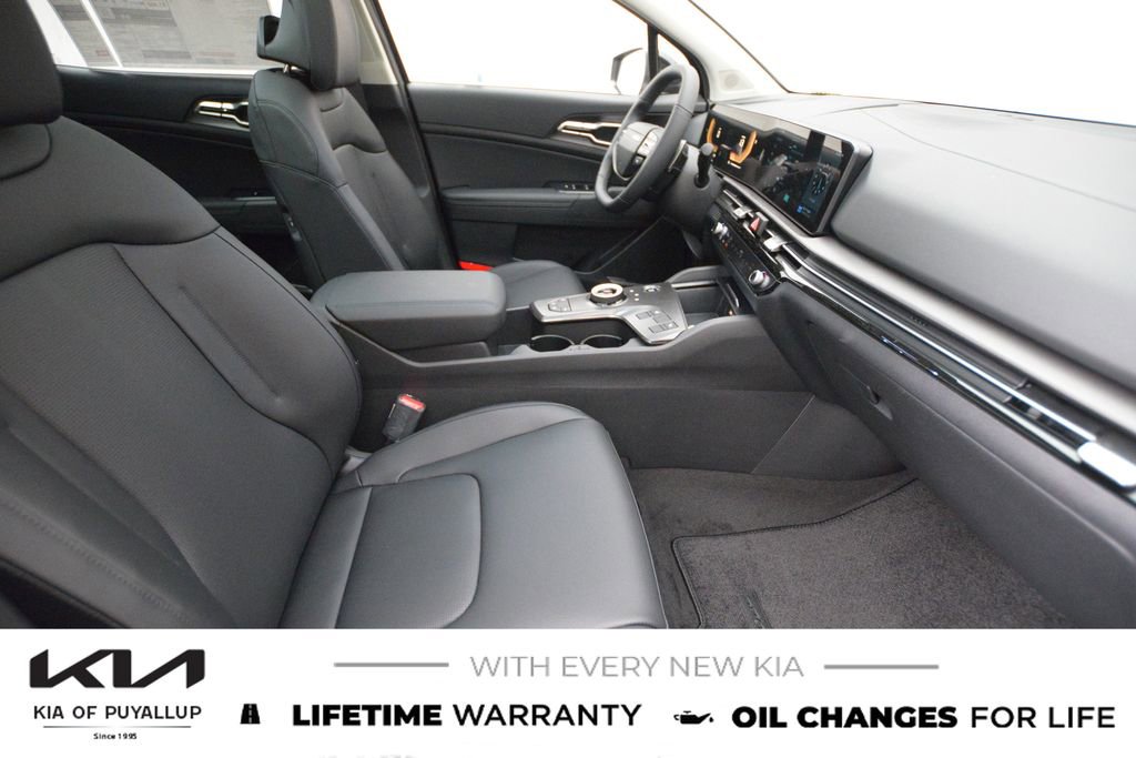 New 2026 Kia Sportage EX image 16