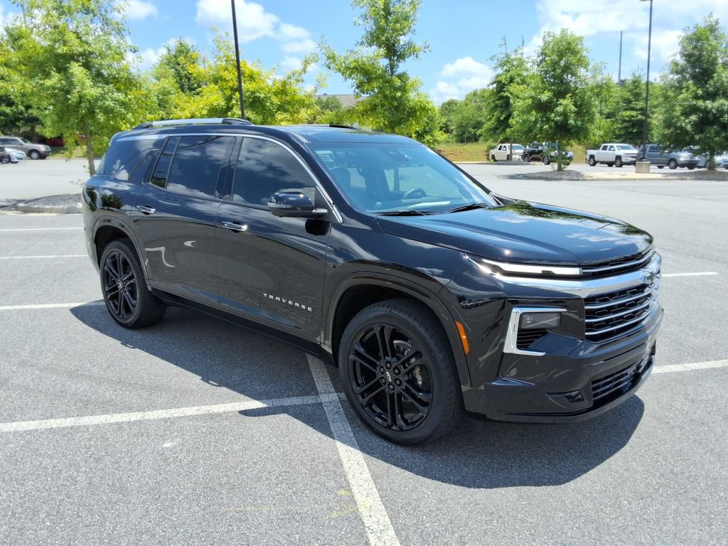 Certified 2025 Chevrolet Traverse High Country FWD video 3