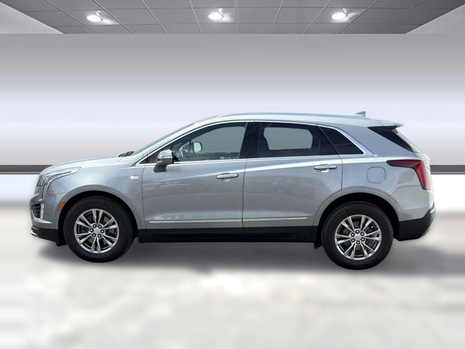 Certified 2023 Cadillac XT5 Premium Luxury AWD/4WD image 2