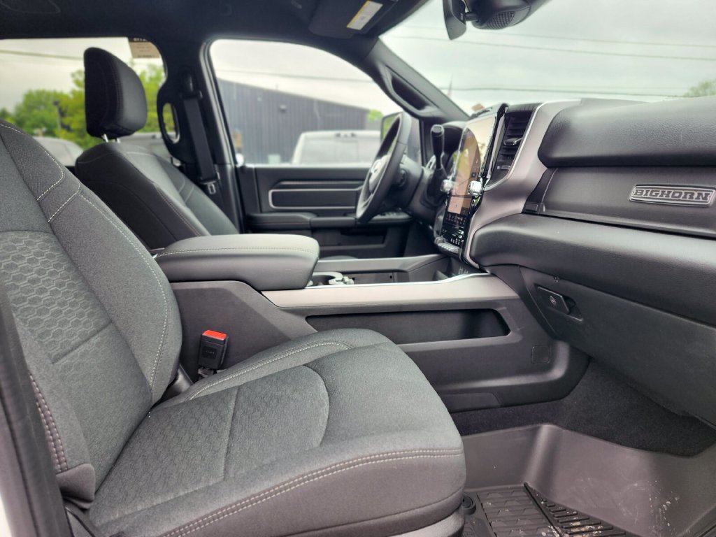 New 2026 RAM 2500 Big Horn AWD/4WD image 11
