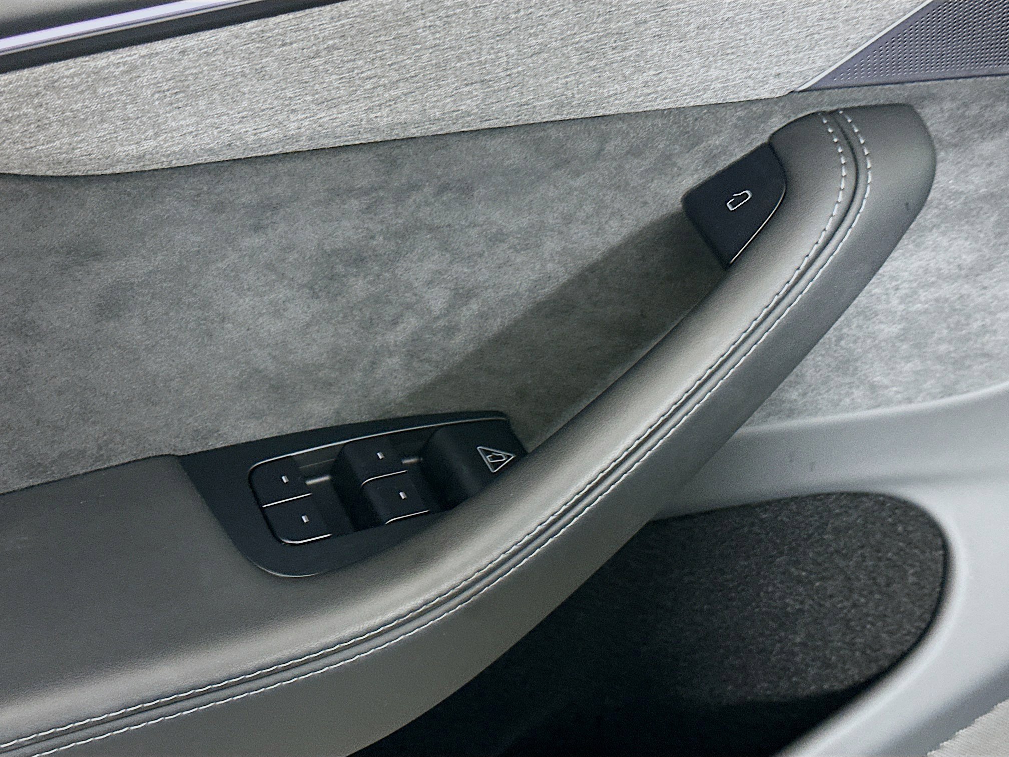 Used 2026 Tesla Model Y 2WD image 15