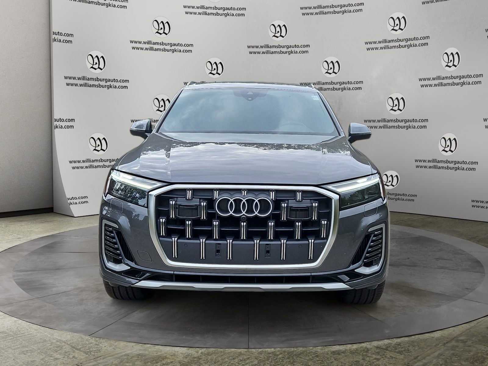 Used 2025 Audi Q7 3.0T Premium Plus image 8