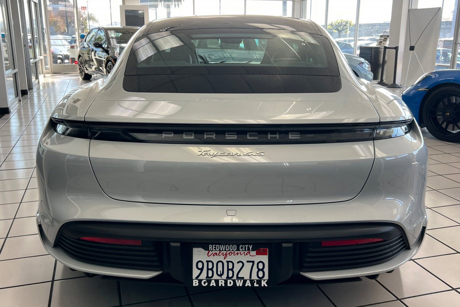 Used 2022 Porsche Taycan 4S image 5