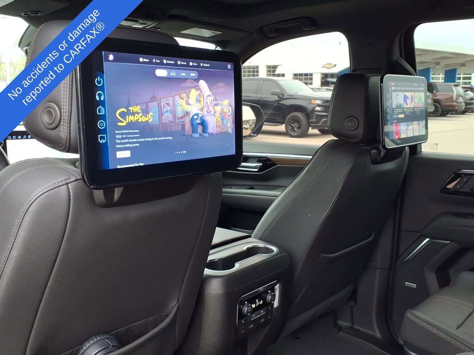 Used 2025 Chevrolet Suburban High Country AWD/4WD image 11