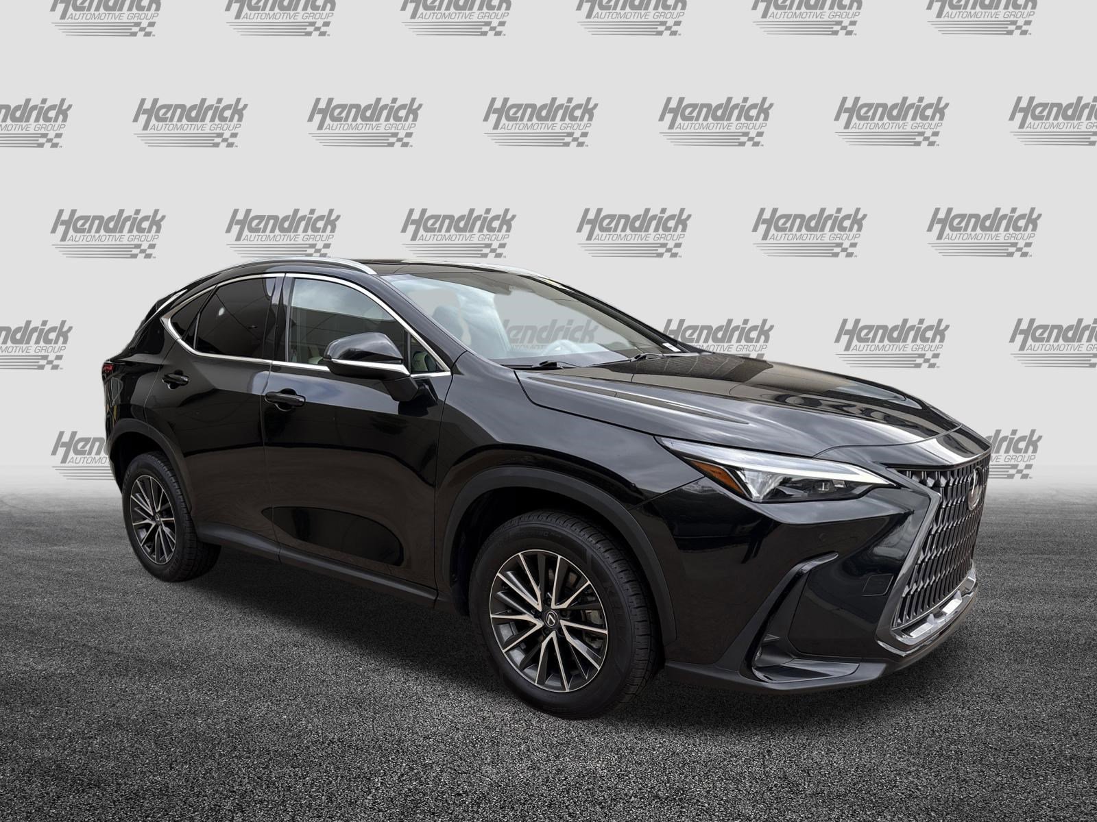 Used 2024 Lexus NX 250 FWD w/ Towing Package (2000 Lbs) image 2