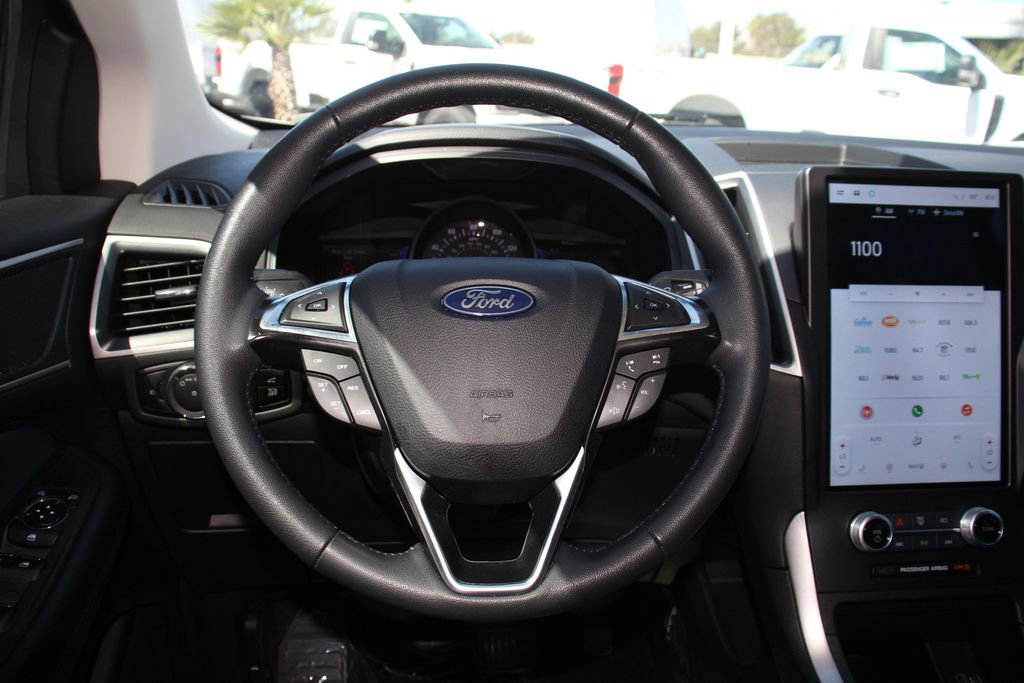 Certified 2024 Ford Edge SEL w/ Sport Appearance Package AWD/4WD image 16