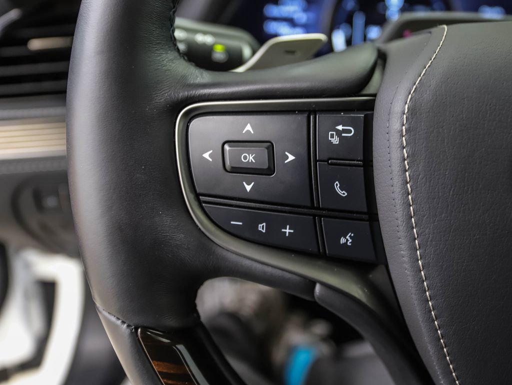 Used 2024 Lexus LS 500 AWD w/ Luxury Package image 12