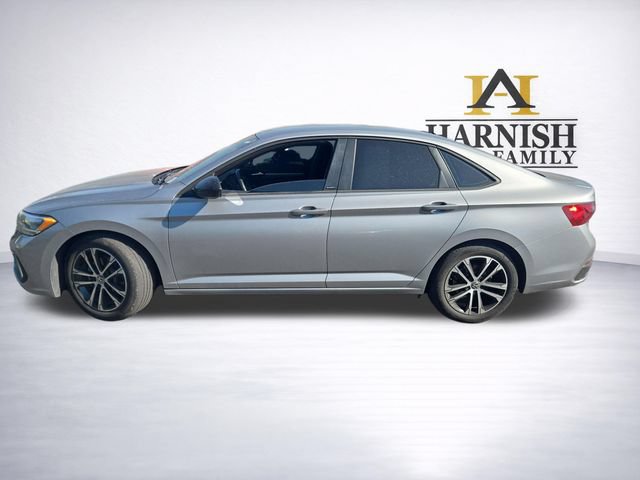 Used 2023 Volkswagen Jetta Sport w/ IQ.Drive Package FWD image 3