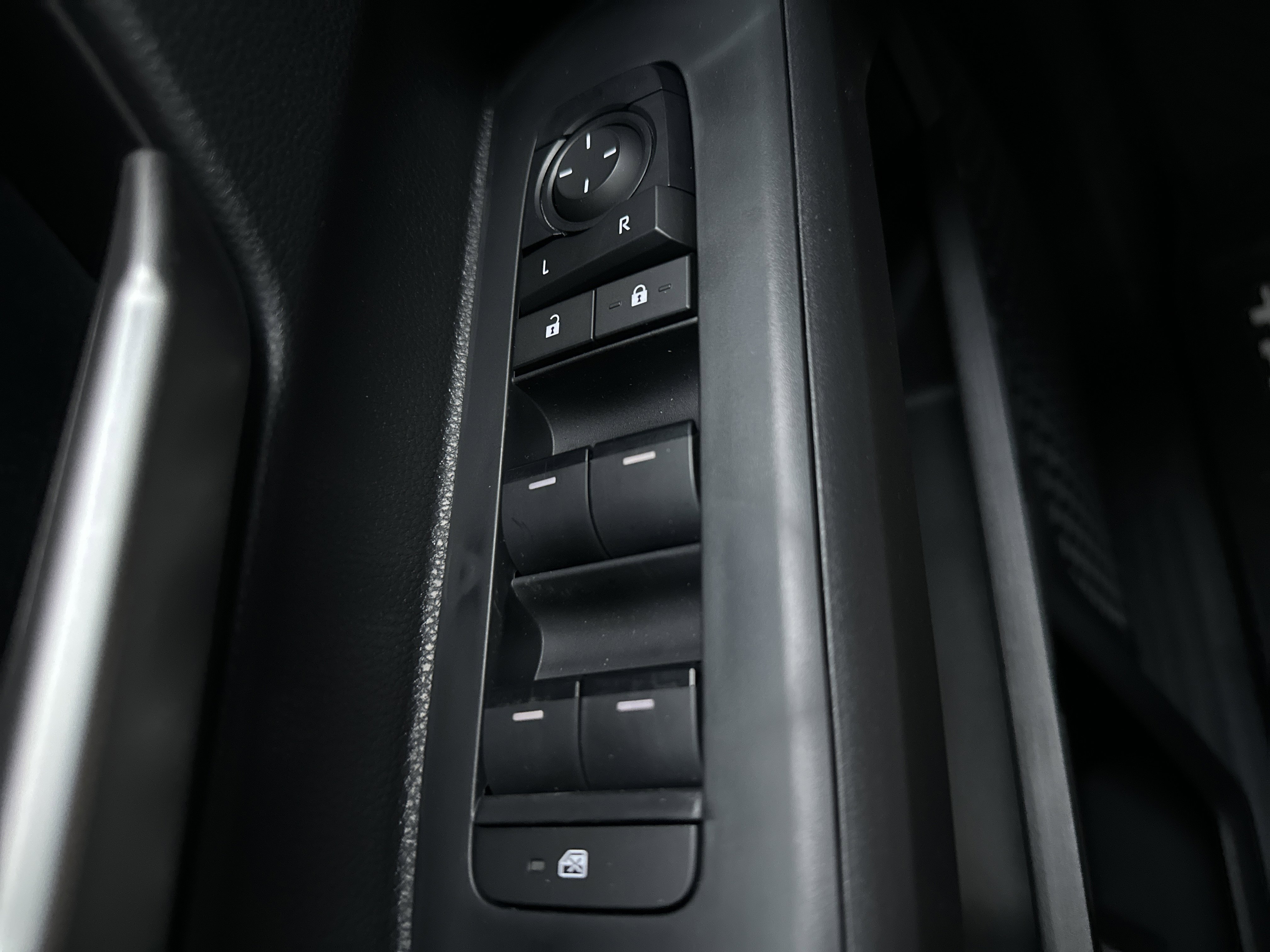 New 2025 Toyota Tacoma TRD Off-Road image 21